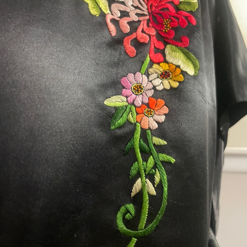 Vintage Golden Dragon Black Silk Embroidered Kimono Robe Floral Chinese - Picture 8 of 16